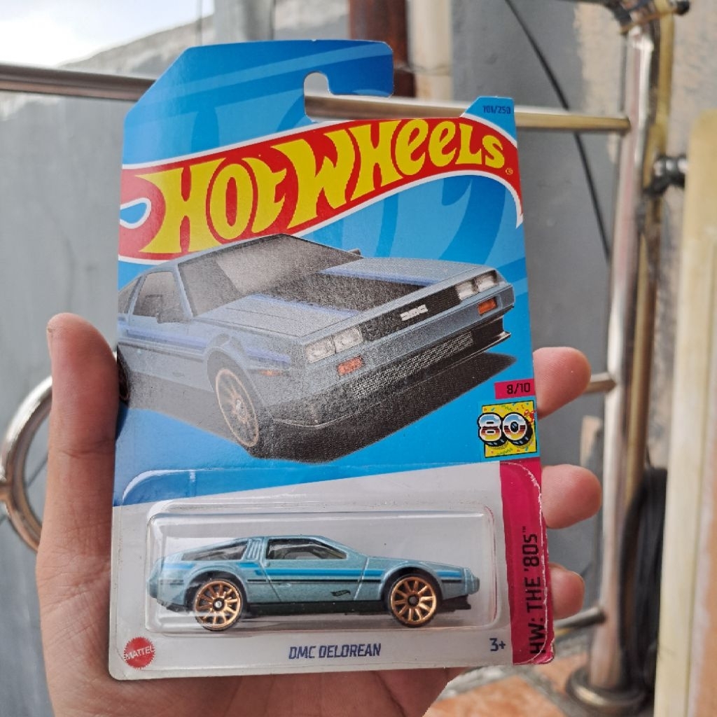 Hot Wheels MDC Delorean