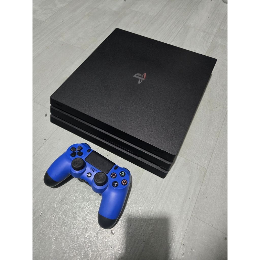 Ps4 pro second 1tb