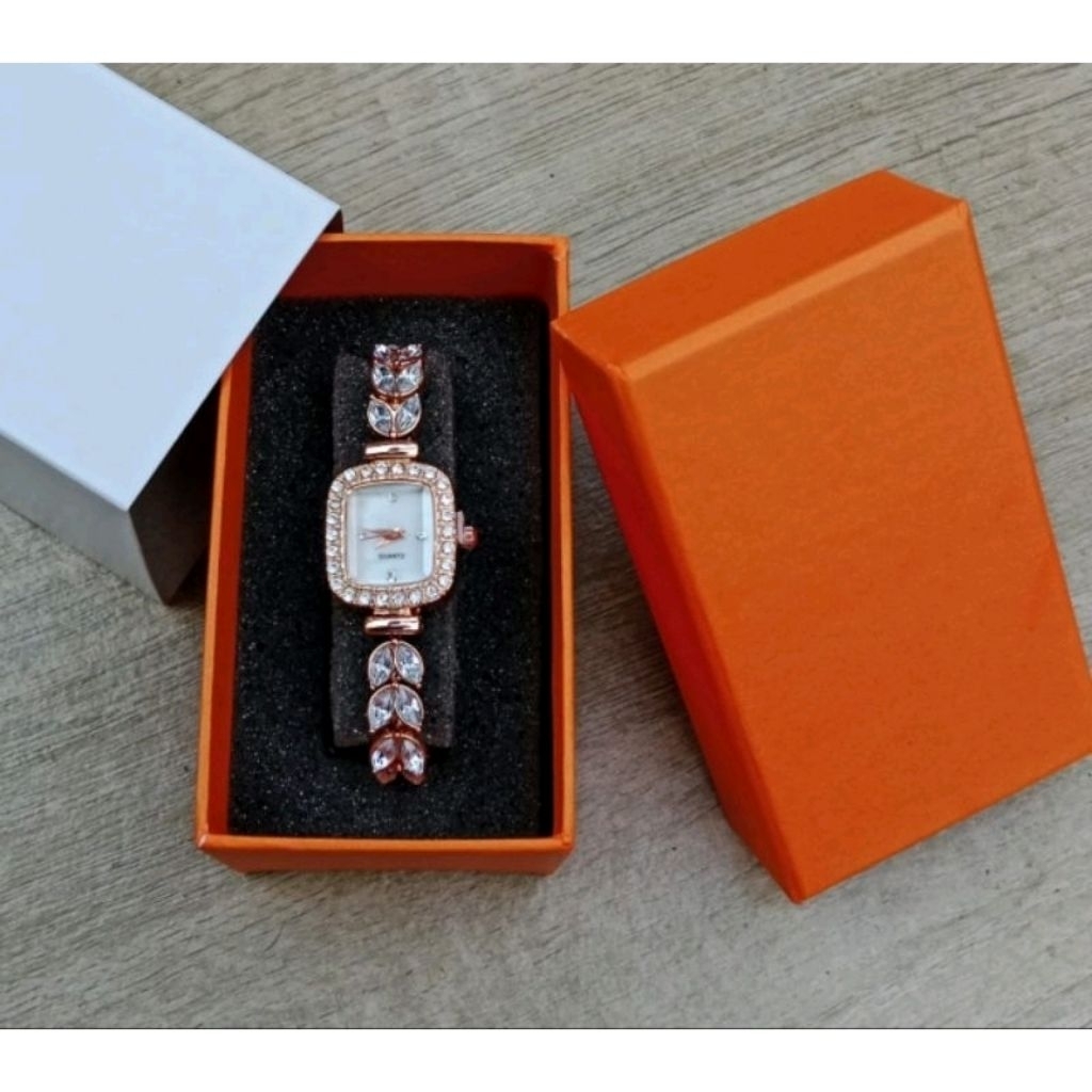 jam tangan wanita kecil mini  mewah dan elegan free box eksklusif