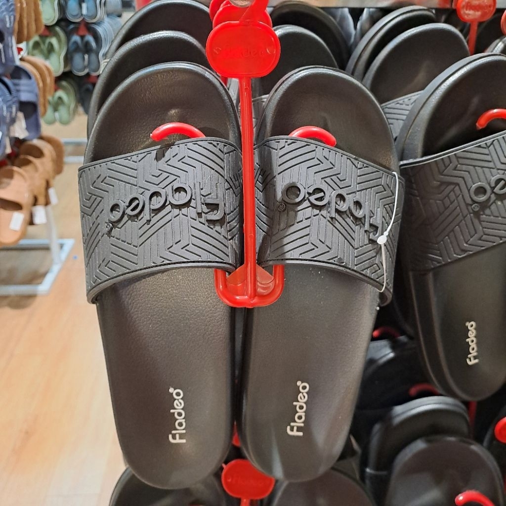 sandal phylon pria fladeo