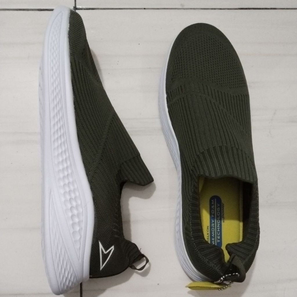 SALE Sepatu Power Walk On Memory Foam by BATA Full Box