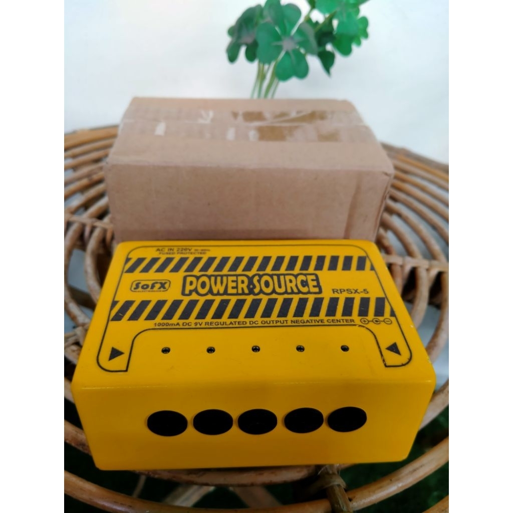 Power Supply Efek Gitar/Bass Rpsx5