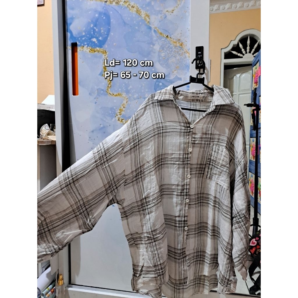 Kemeja Oversize Kotak Kotak