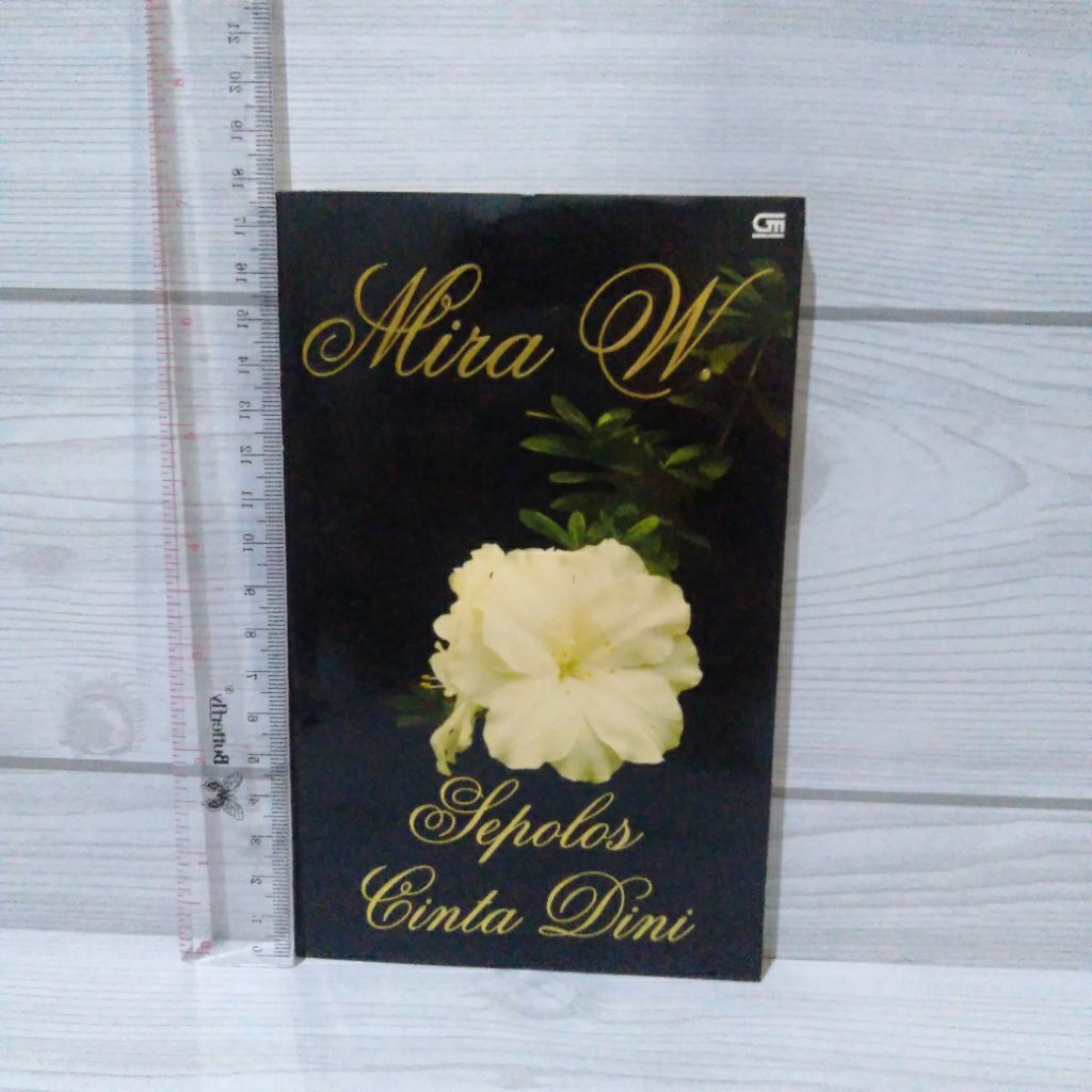 NOVEL ORRIGINAL Sepolos Cinta Dini By Mira W