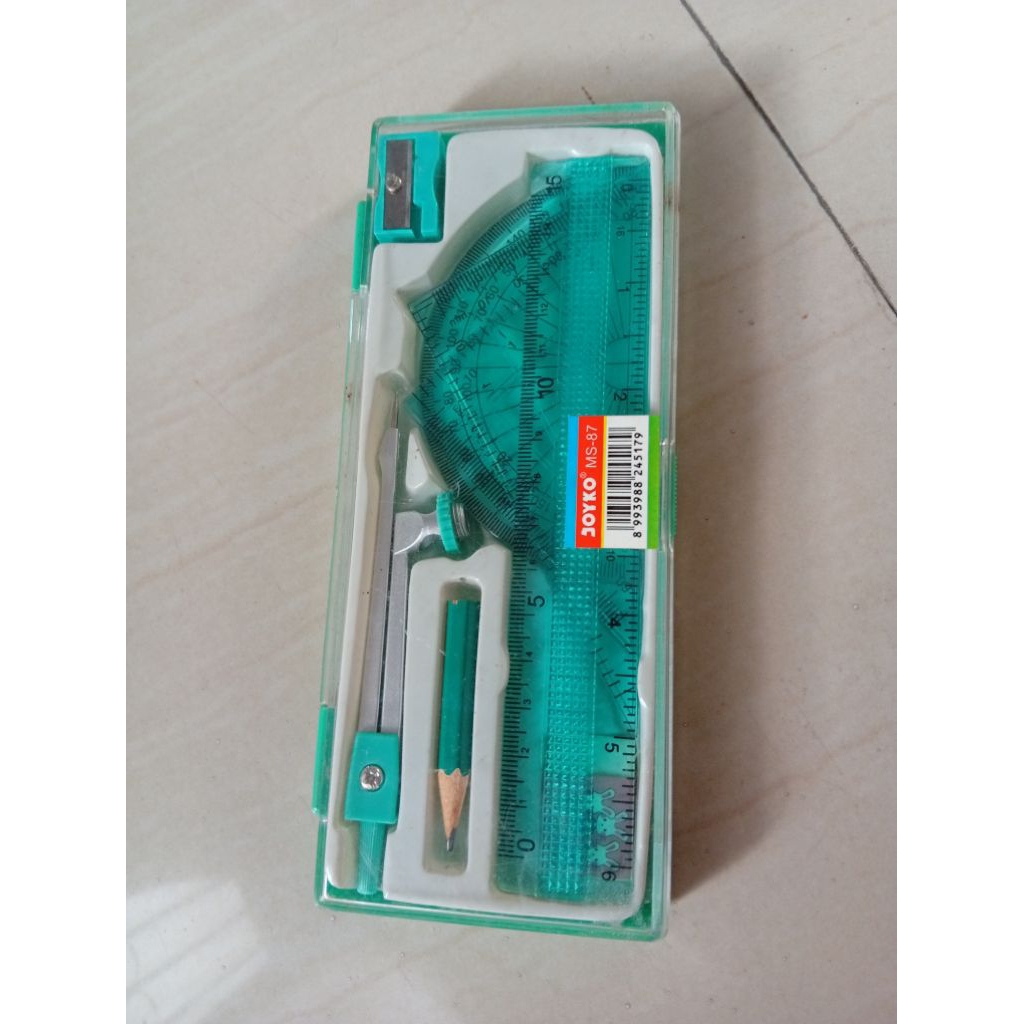 alat tulis sekolah SD 1set lengkap