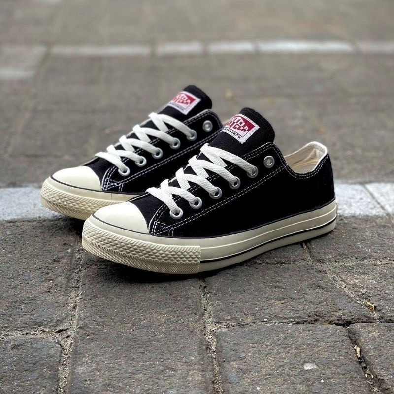 Sepatu Pria Sneakers Vantela Ethnic White Sepatu Pria Wanita Hitam Putih Sepatu Kasual Sneaker