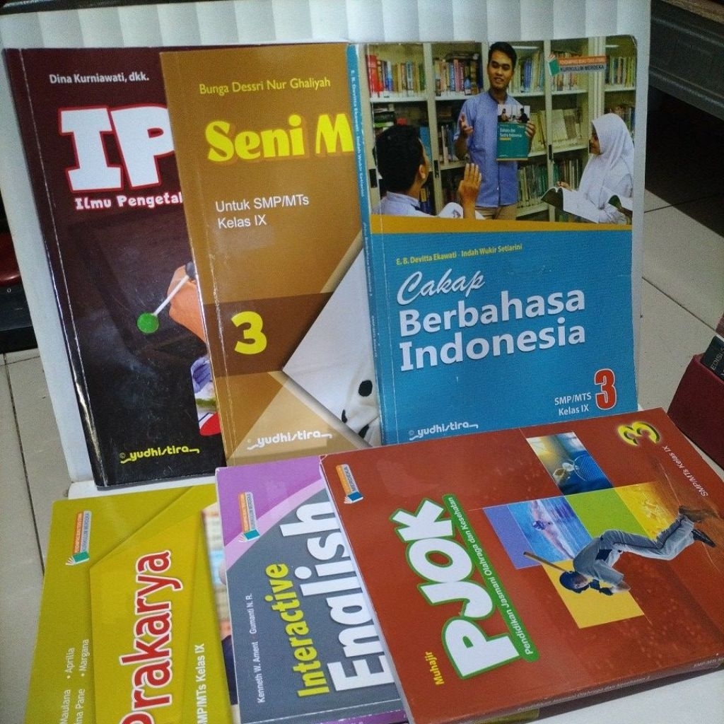 Buku bekas Yudistira SMP kelas 9 IPA IPS cerdas berbahasa Indonesia seni musik prakarya Pjok interac
