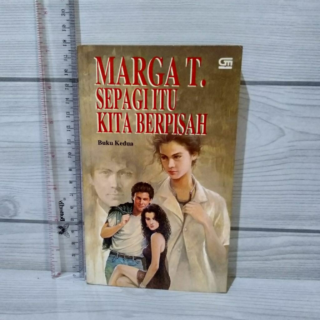 NOVEL ORIGINAL Sepagi Itu Kita Berpisah By Marga T
