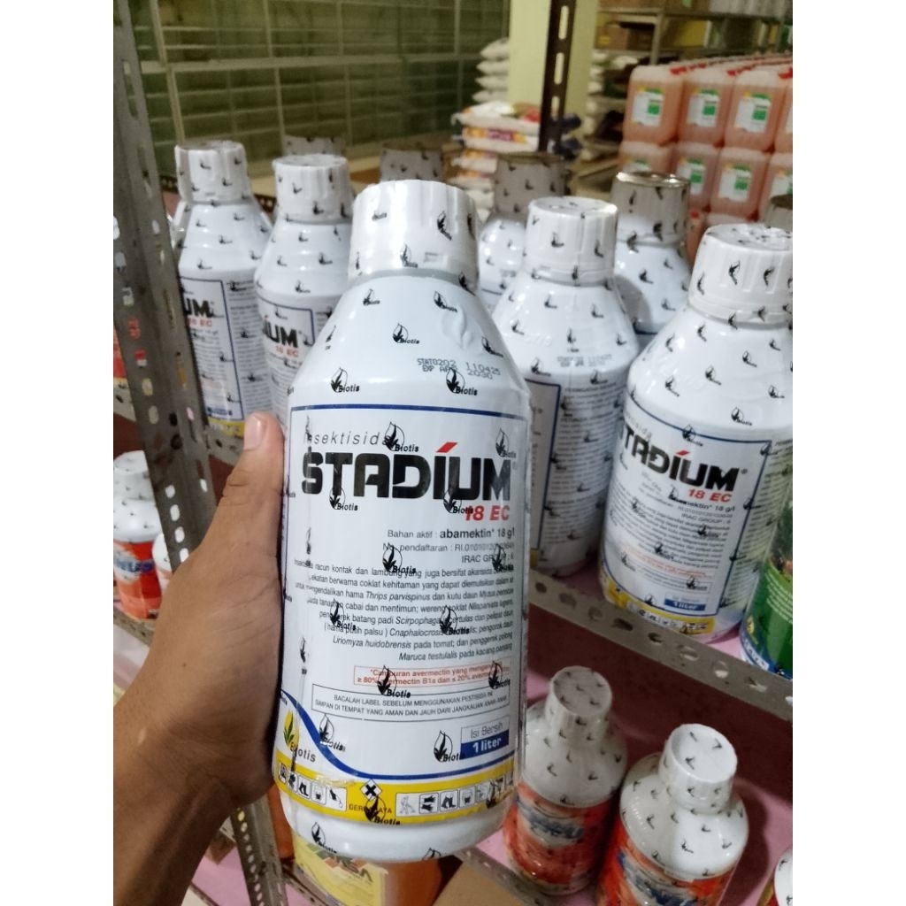 STADIUM 18EC INSEKTISIDA BAHAN AKTIF ABAMEKTIN KEMASAN 1 LITER