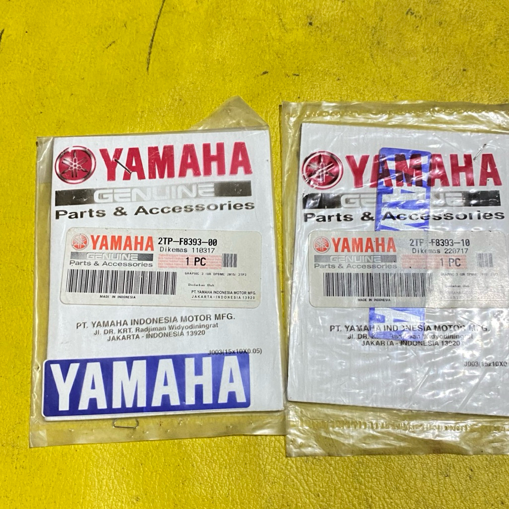 stiker Tulisan YAMAHA batok lampu depan Vixion NVA movistar 2015 biru original YGP 2TP-F8393-00