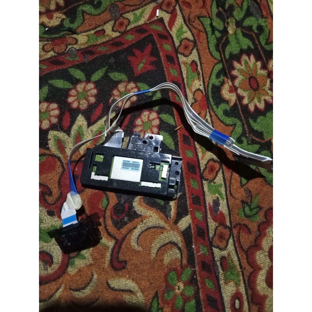 TOMBOL SENSOR + WIFI TV LG 43UQ7500PSF BEKAS NORMAL