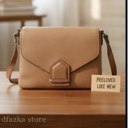 Preloved Tas Slingbag Wanita Massim* Dutti