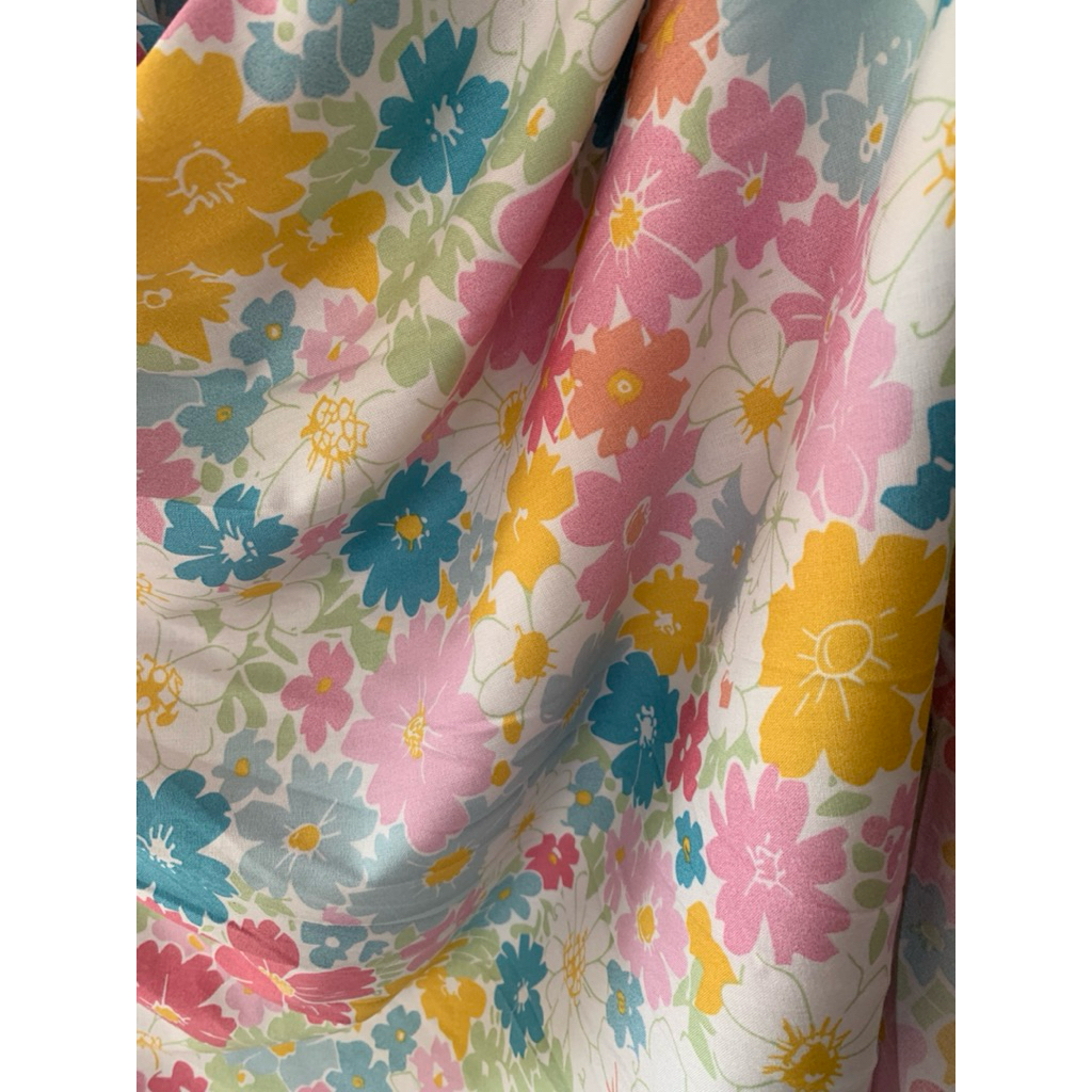 bahan kain katun rayon motif bunga/rayon motif bunga terbaru/rayon viscose(harga tertera 50cm)