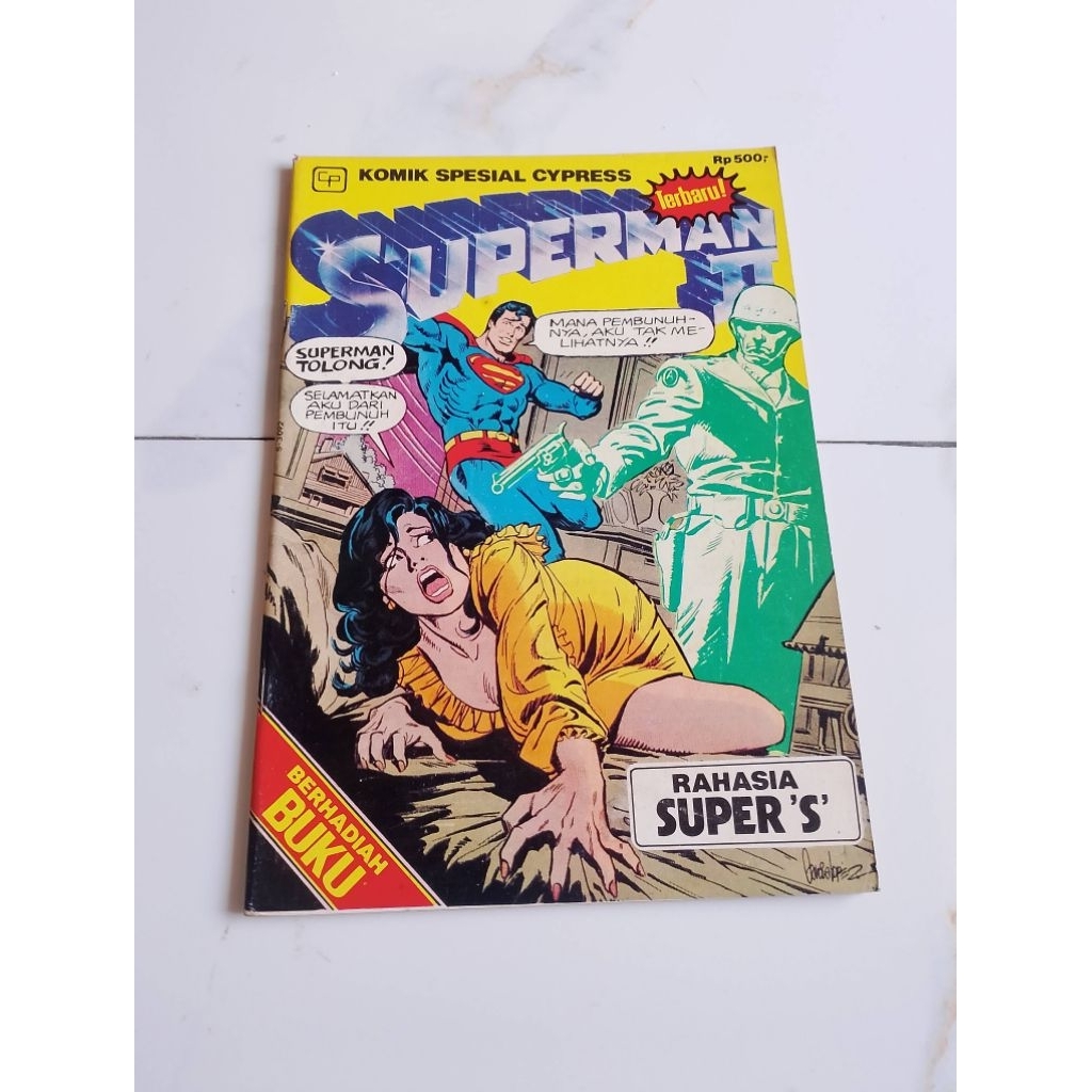 Komik Superman Cypress