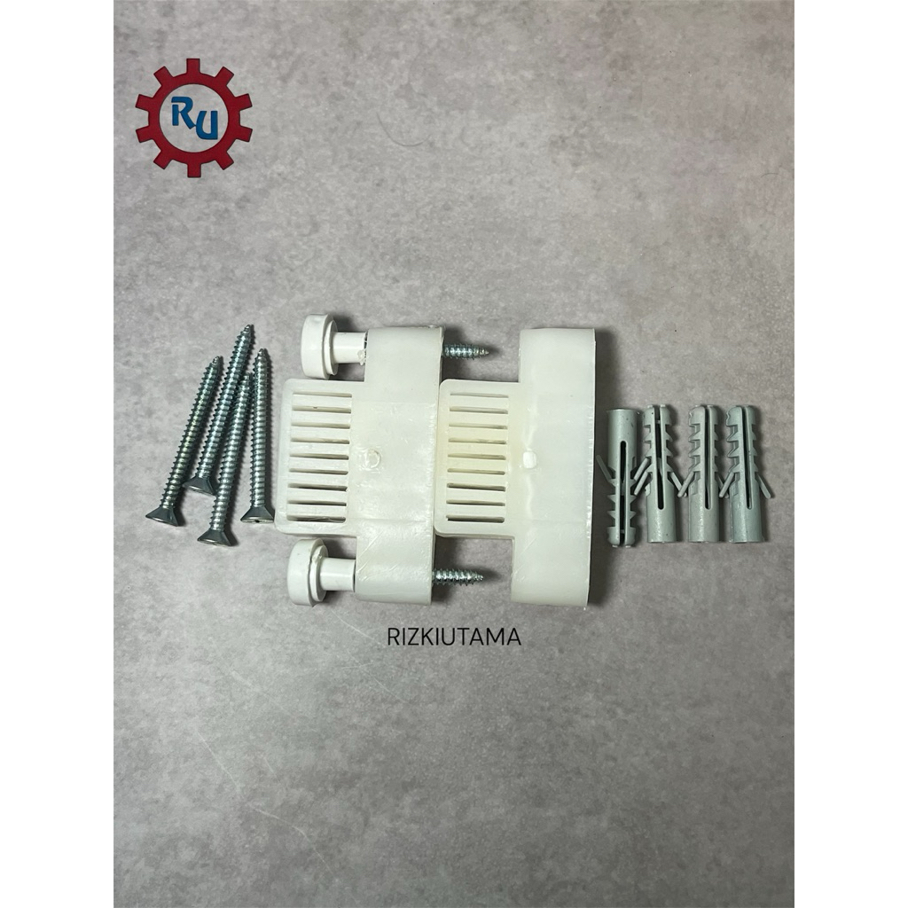 Baut bawah closet duduk model TOTO (satu set)