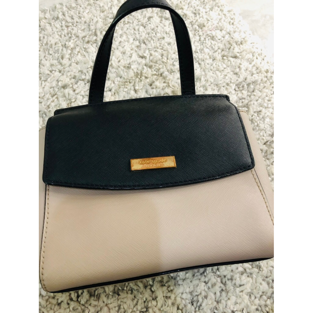 PRELOVED (Lighted Used) Katespade Slingbag