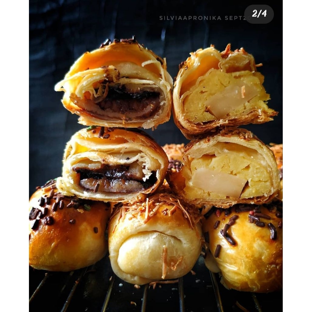 

Bolen pisang coklat keju Ocitnonat's