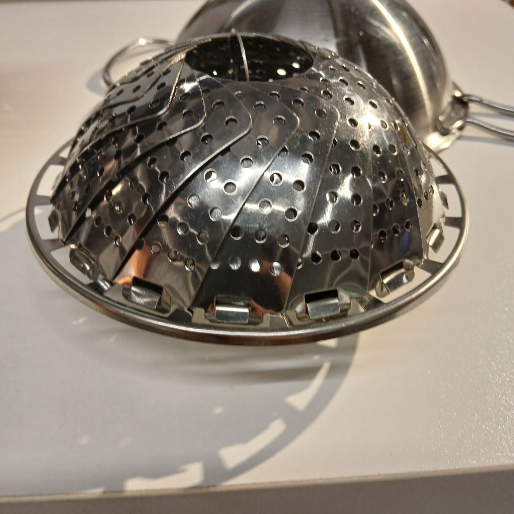 Kukusan mekar adjustable multifungsi steamer kukusan lipat 24cm