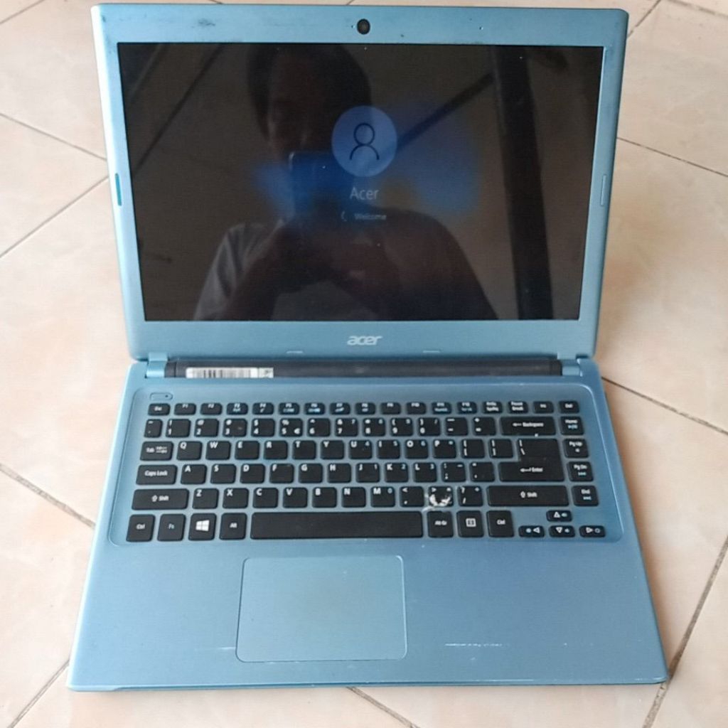 Laptop Acer Aspire V5-471G Intel Core i5-3317U 1.7GHz Dual VGA Intel  HD + Nvidia GT620M 4GB SSD 128