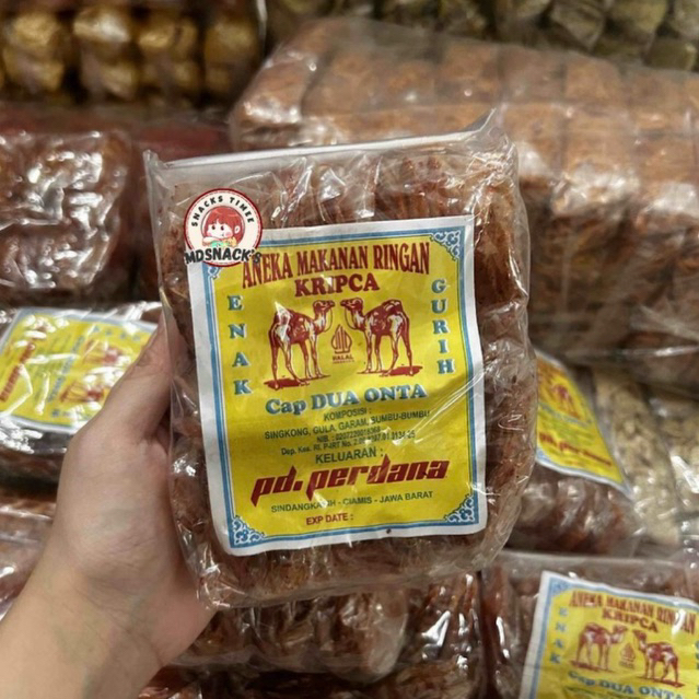 

Keripik Kaca Pedas Gurih / Kripca VIRAL Cap DUA ONTA 1 Pak isi 20 Pcs