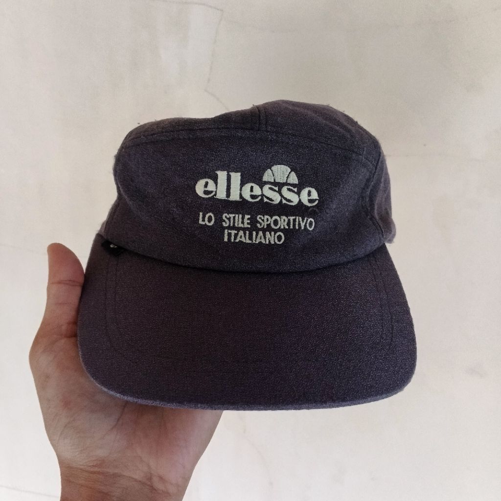 topi ellese