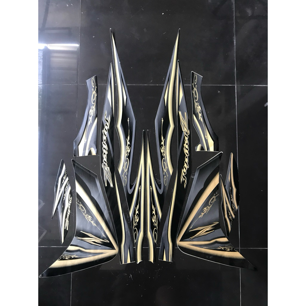 STRIPING STIKER JUPITER Z NEW ROBOT 2010 HITAM GOLD