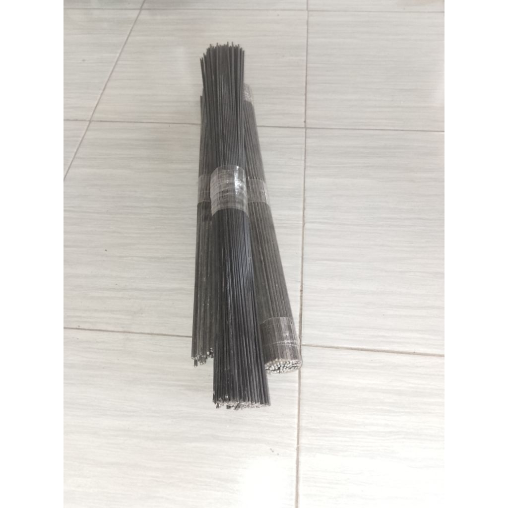jeruji fiber hiram dop setik ukuran 2,5mm panjang 60mtr (isi 20 batang)