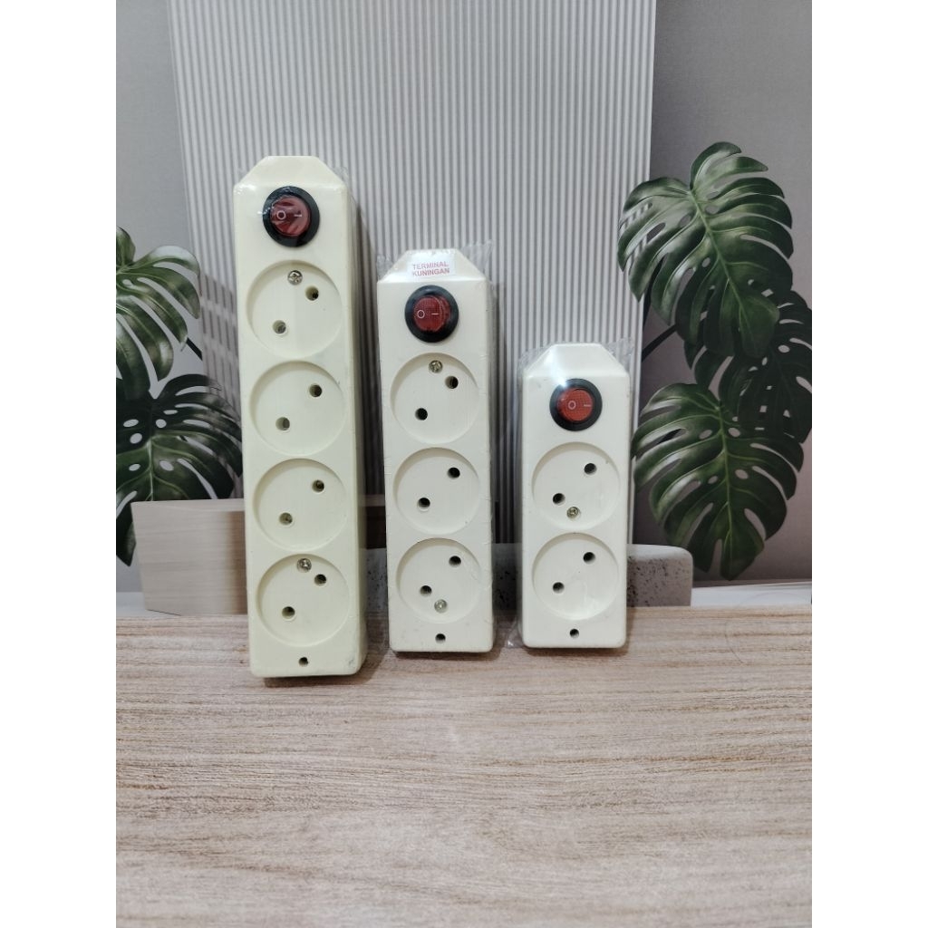 Stop Kontak 2,3,4 Lubang Gepeng + Switch SNI T1187 Dexicon