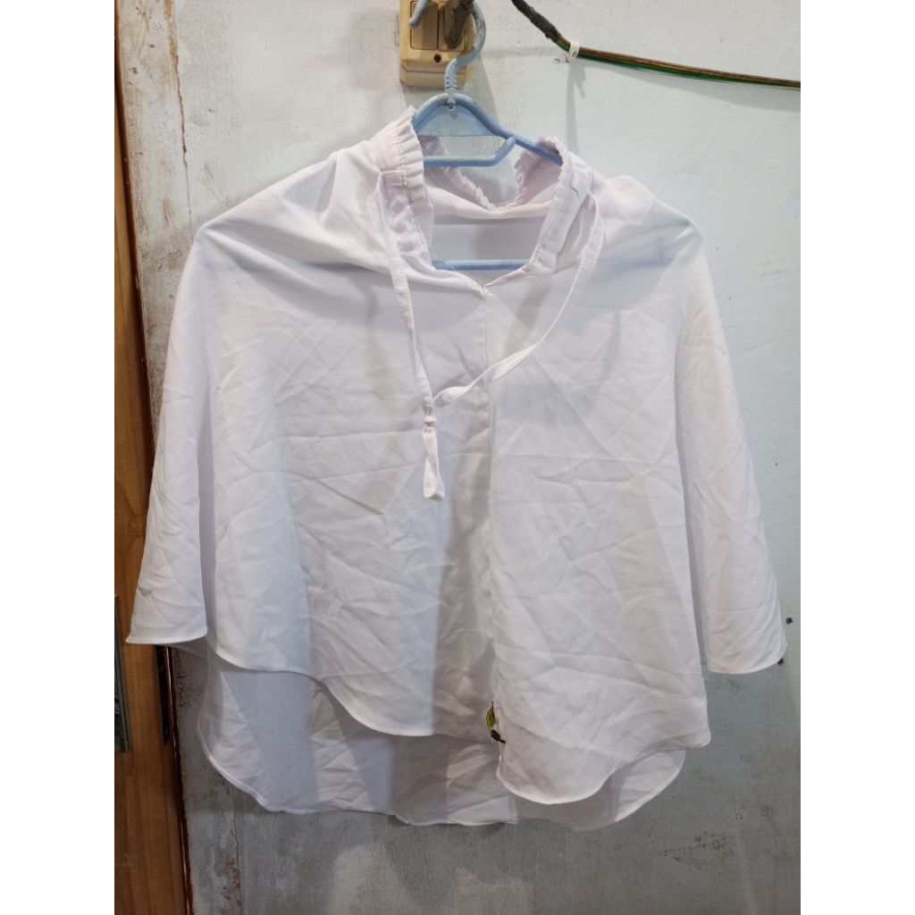 kerudung putih cwek anak anak sekolah