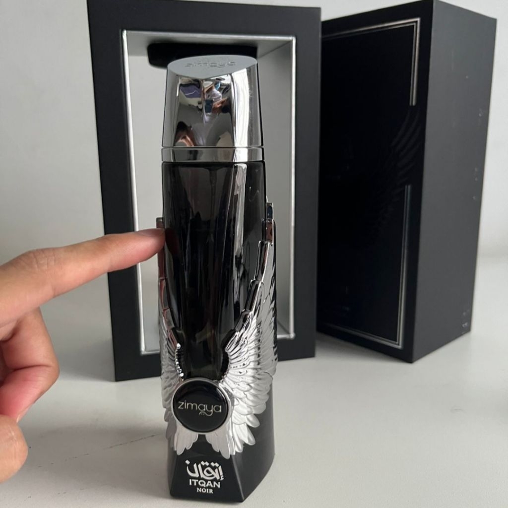 Zimaya Itqan Noir Perfume