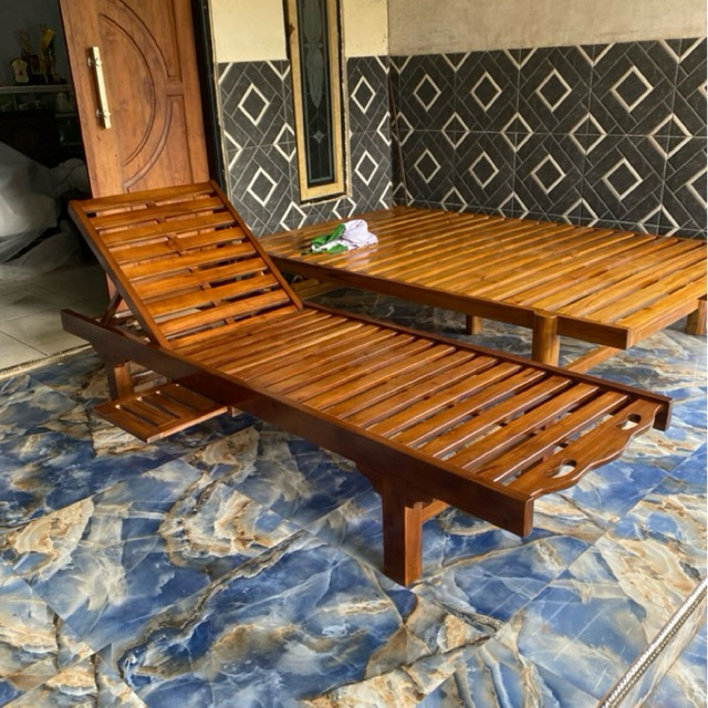 kursi lounger - kursi santai pantai - kursi kolam renang kayu jati