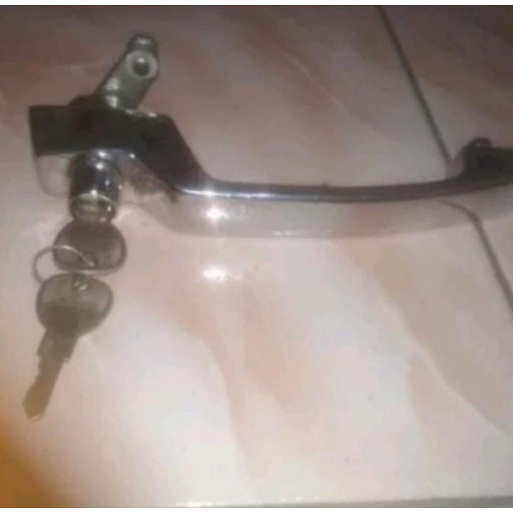 handle gagang pintu luar truk mercy mercedea 911 bagong