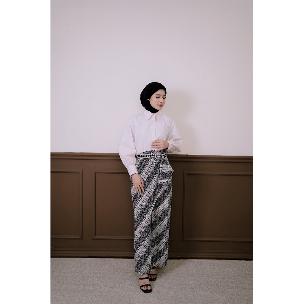 Celana Batik Highwaist, Celana Batik Wanita kekinian modern, Celana Batik Wanita Kulot kekinian mode