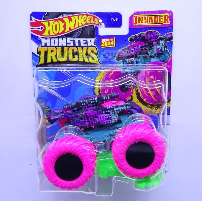 Hot Wheels Monster Trucks Invader Pink