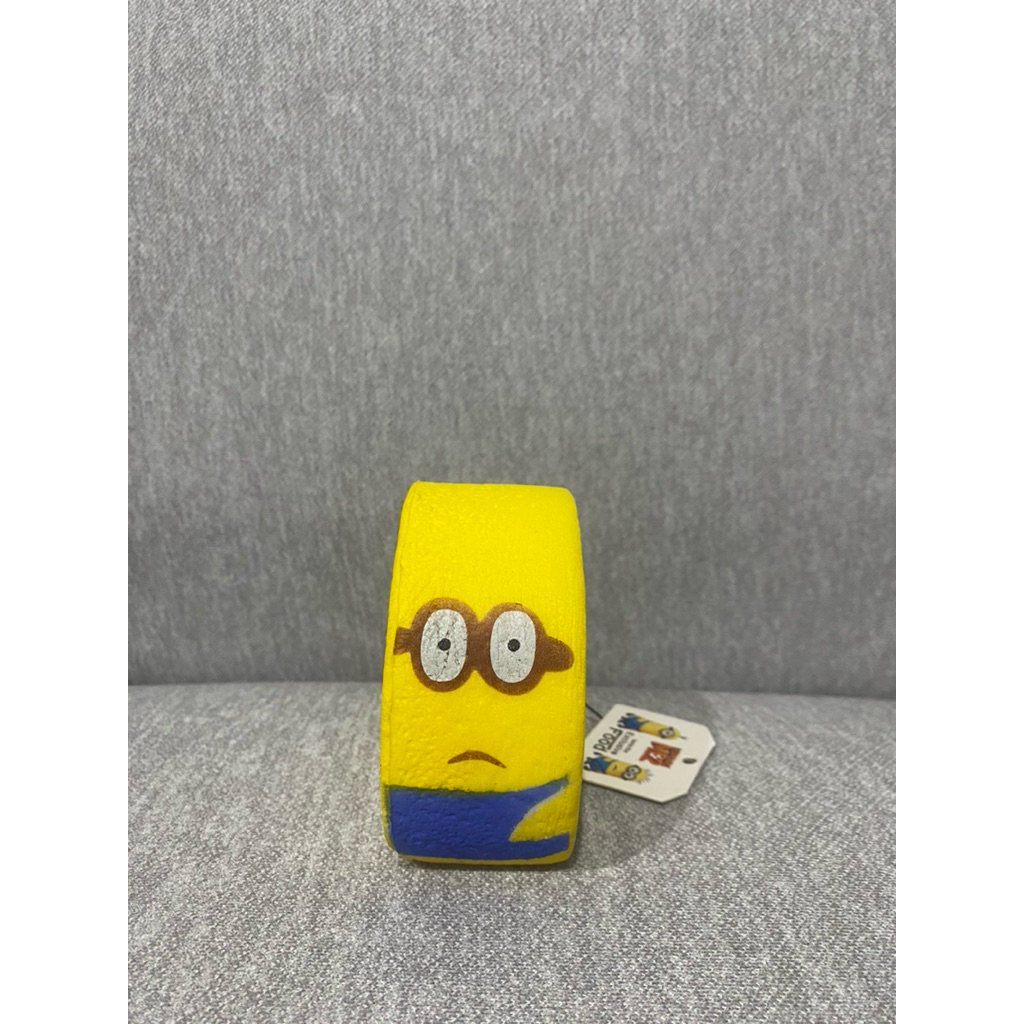 PRELOVED ORIGINAL MINION CAKE ROLL SQUISHY