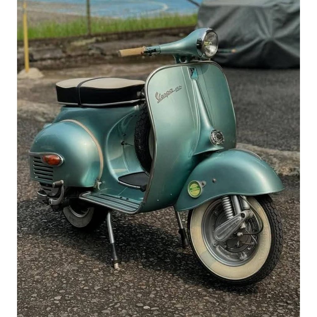 cat PU vespa seri metalik biru hijau