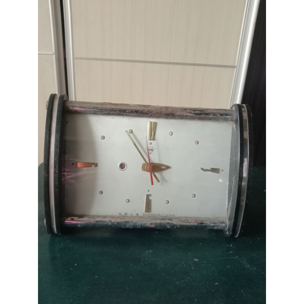 Jam weker jadul antik kuno Made in Shanghai China Ori