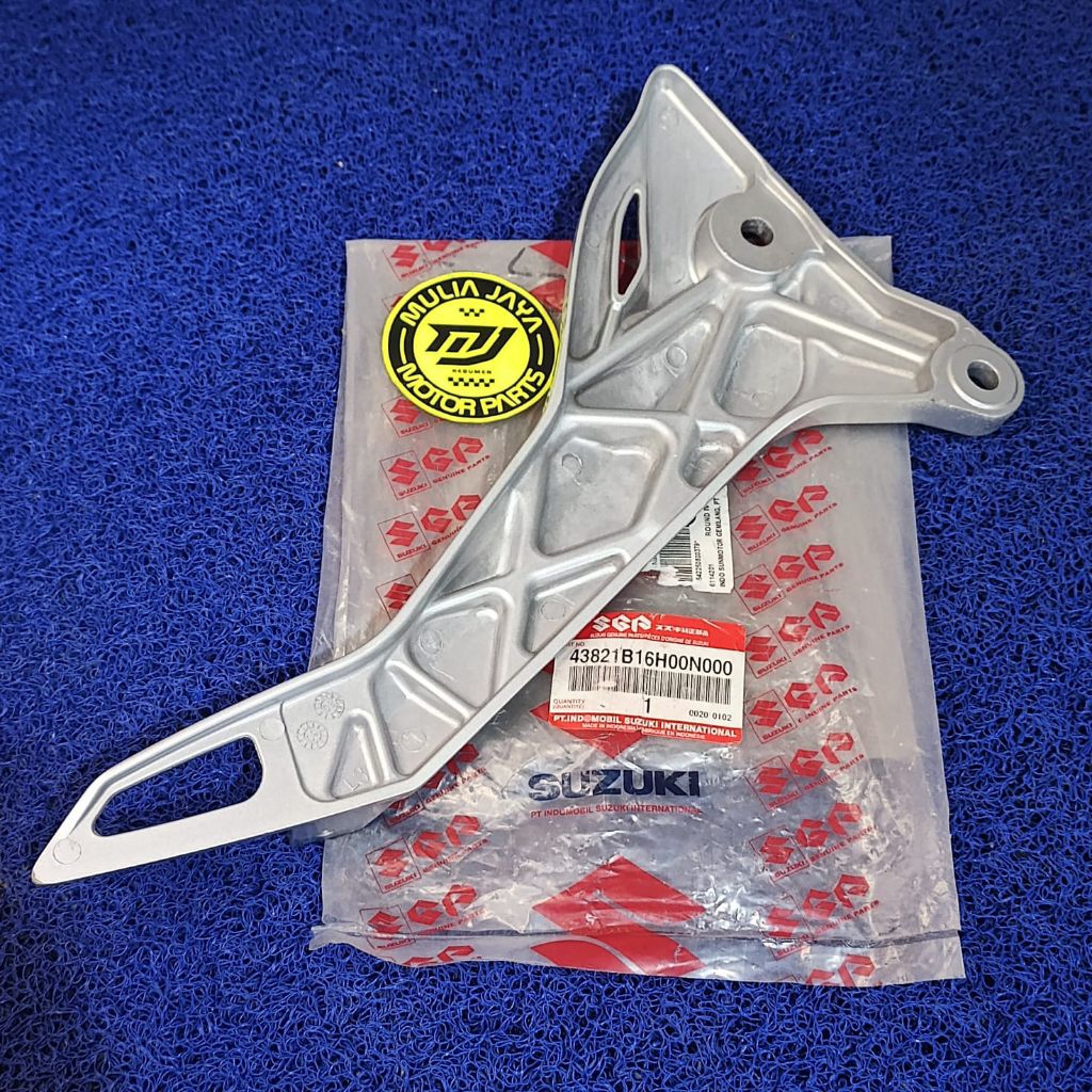 BRACKET BREKET DUDUKAN FOOTSTEP STEP BELAKANG KIRI SILVER SUZUKI SHOGUN 125 FL NR FD ORIGINAL SGP 43