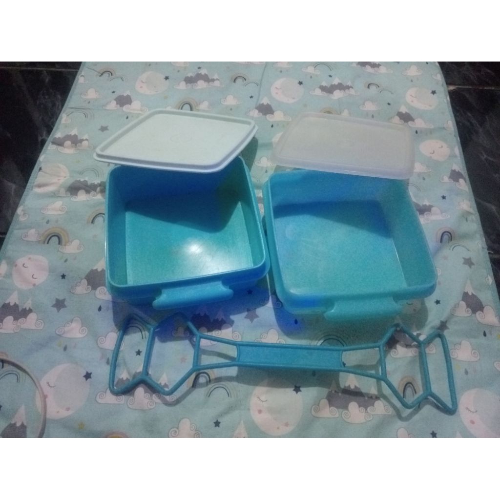 Rantang Tupperware 800ml second biru senada