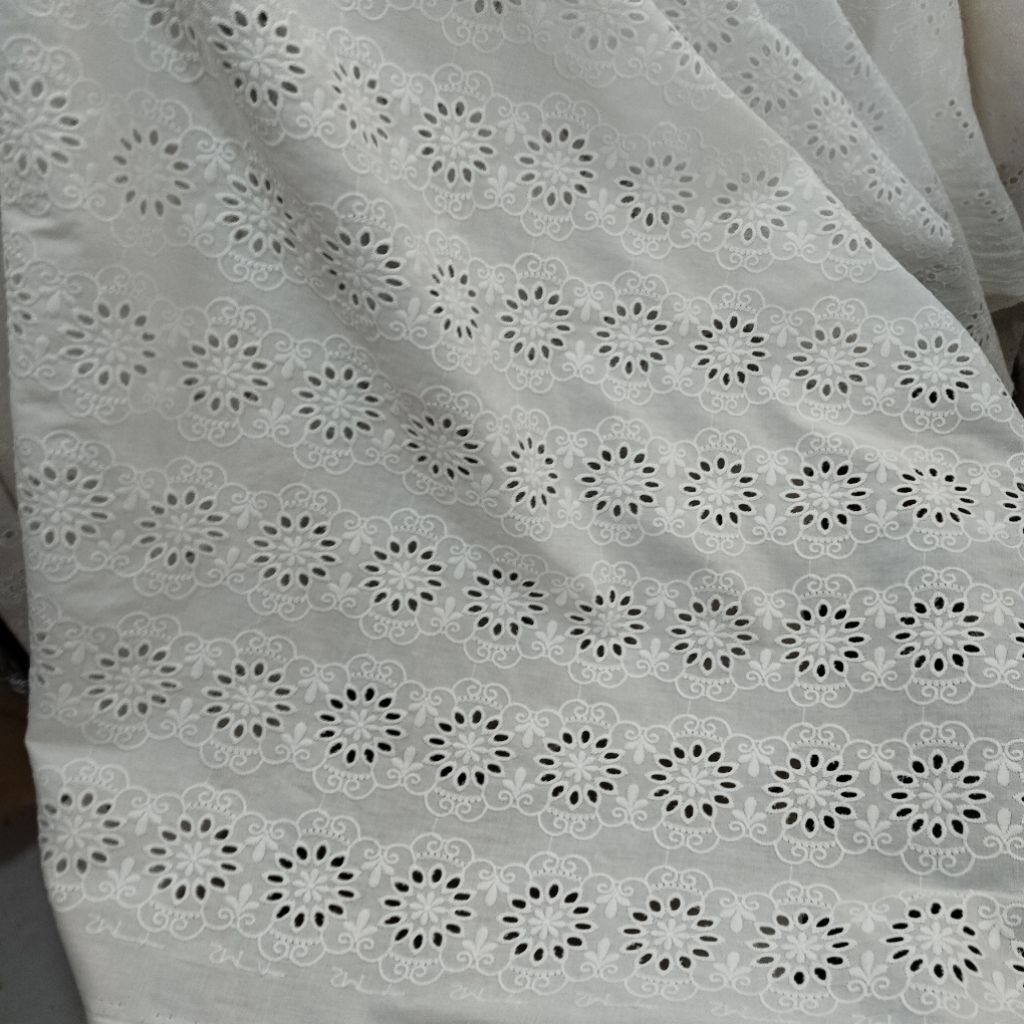 Bahan Kain Katun Bordir Premium/Kain Bolong/Kain Bordir/Bahan Katun Bordir