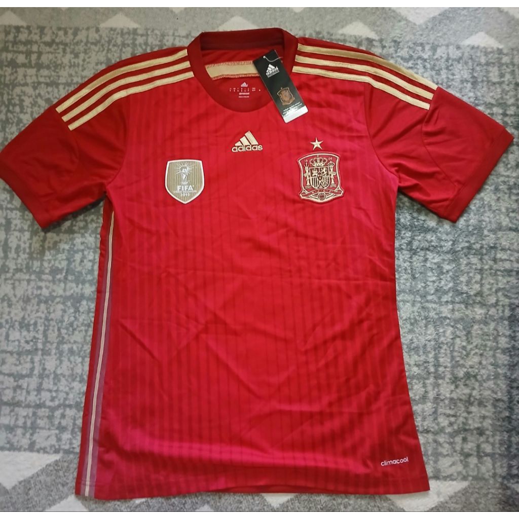 jersey spain world cup 2010 size M new old stock