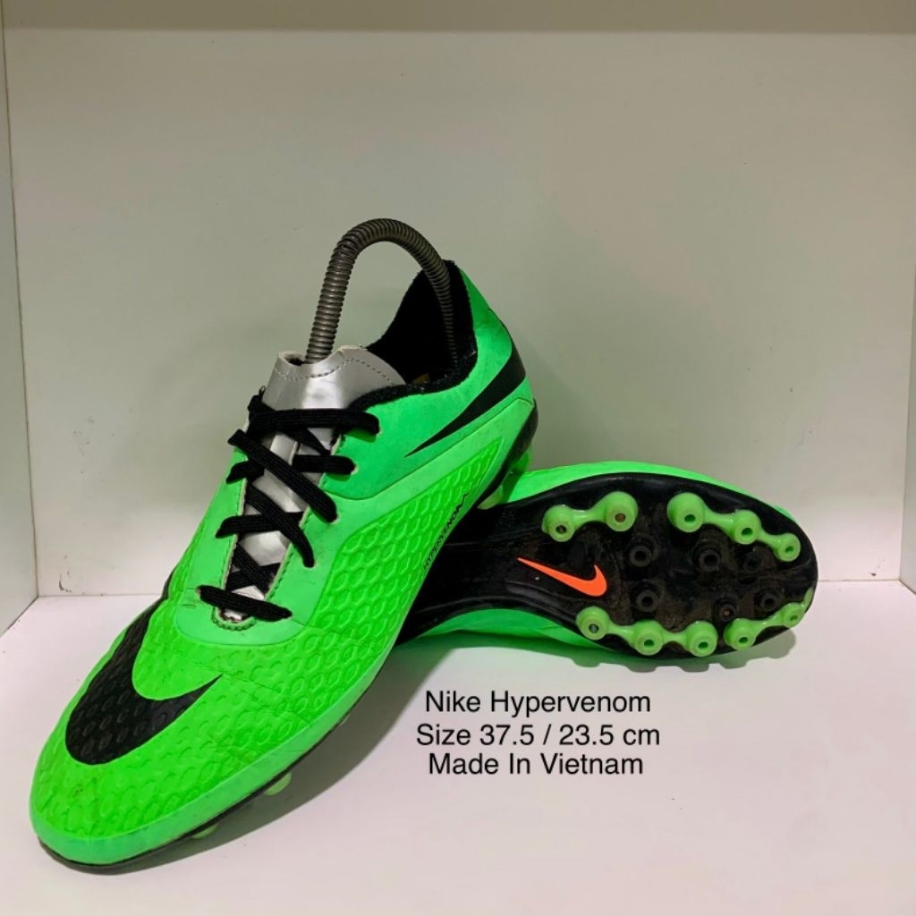 Sepatu Bola Nike Hypervenom Preloved