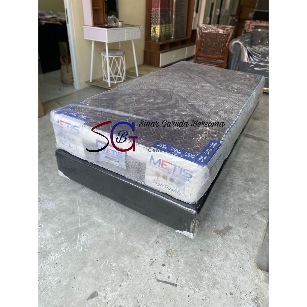 SPRING BED METIS + DIVANNYA SAJA TANPA SANDARAN
