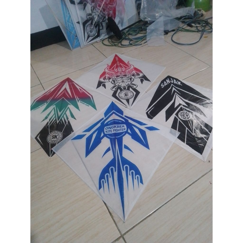 layangan sukhoi superan lilitan 1. kertas minyak 1 warna