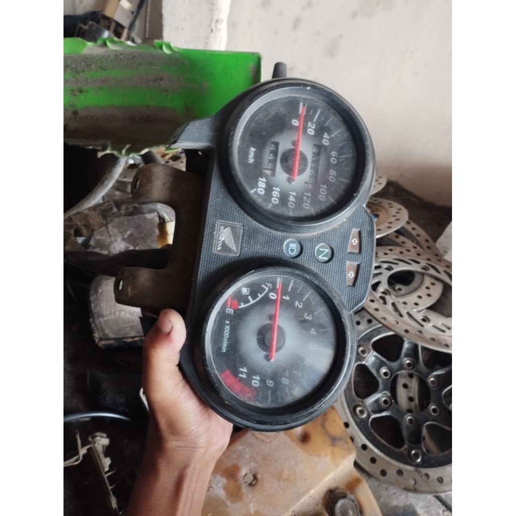 spedometer megapro primus