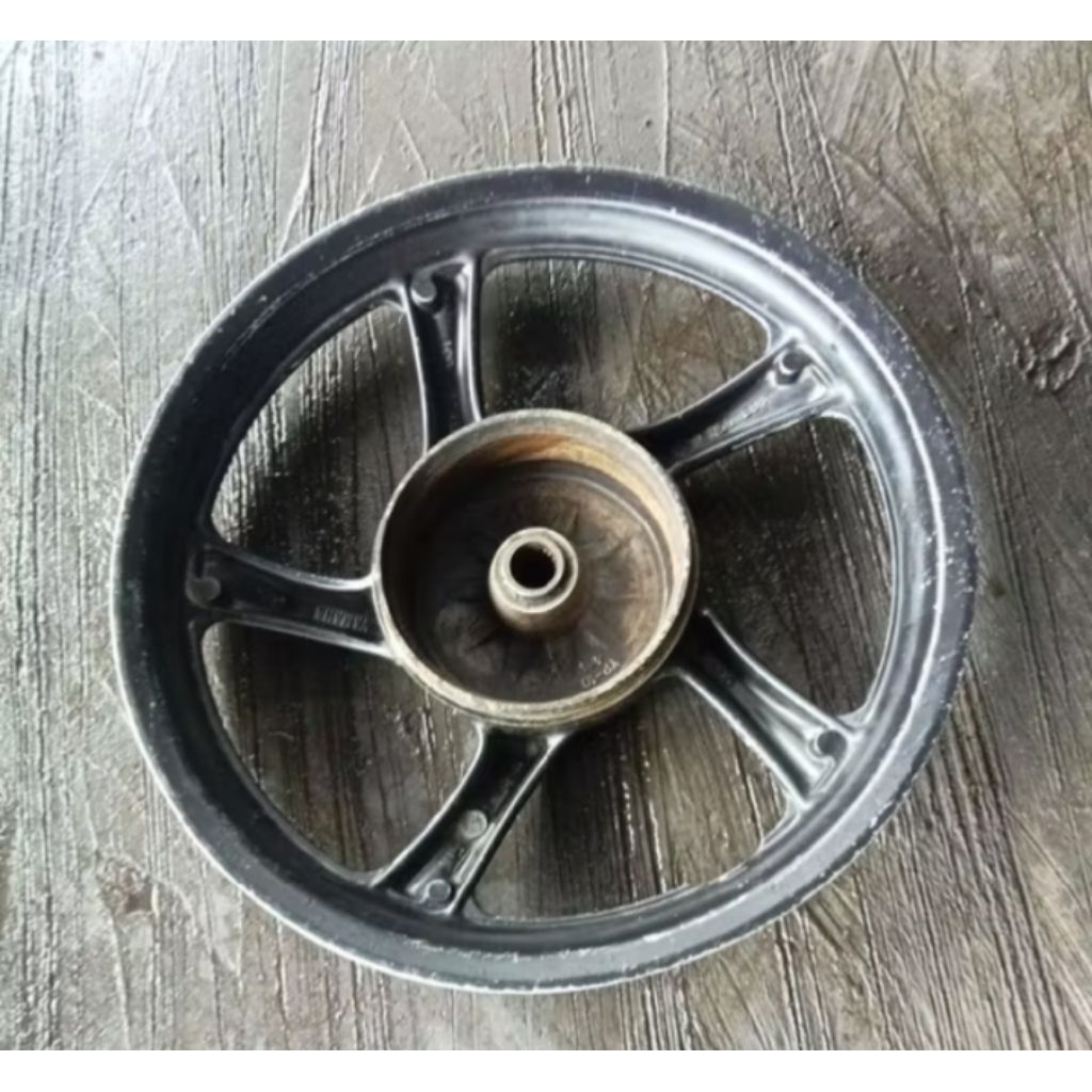 veLg / pelek belakang Yamaha Mio j PNP Mio soul GT PNP vino fi 115 PNP vino karbu barang bekas origi
