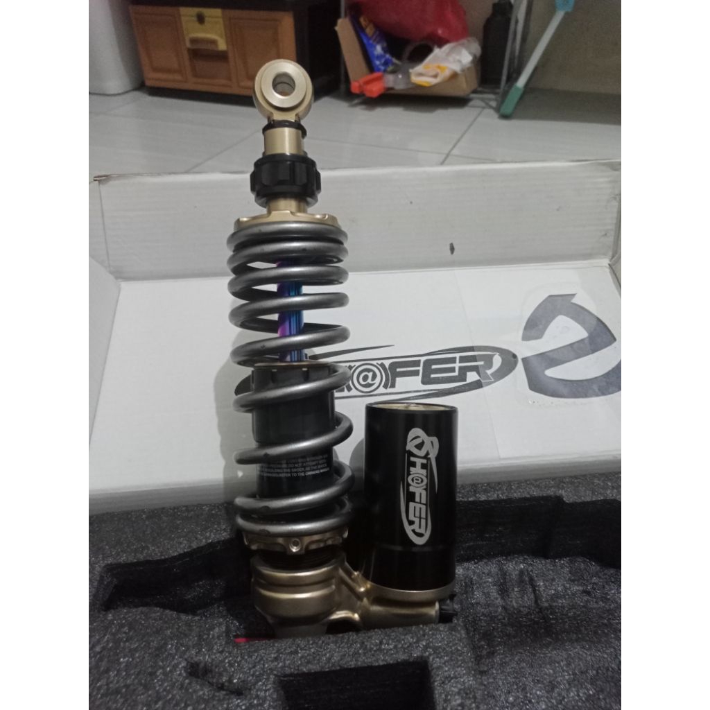 SHOCK SHAFER UK 300
