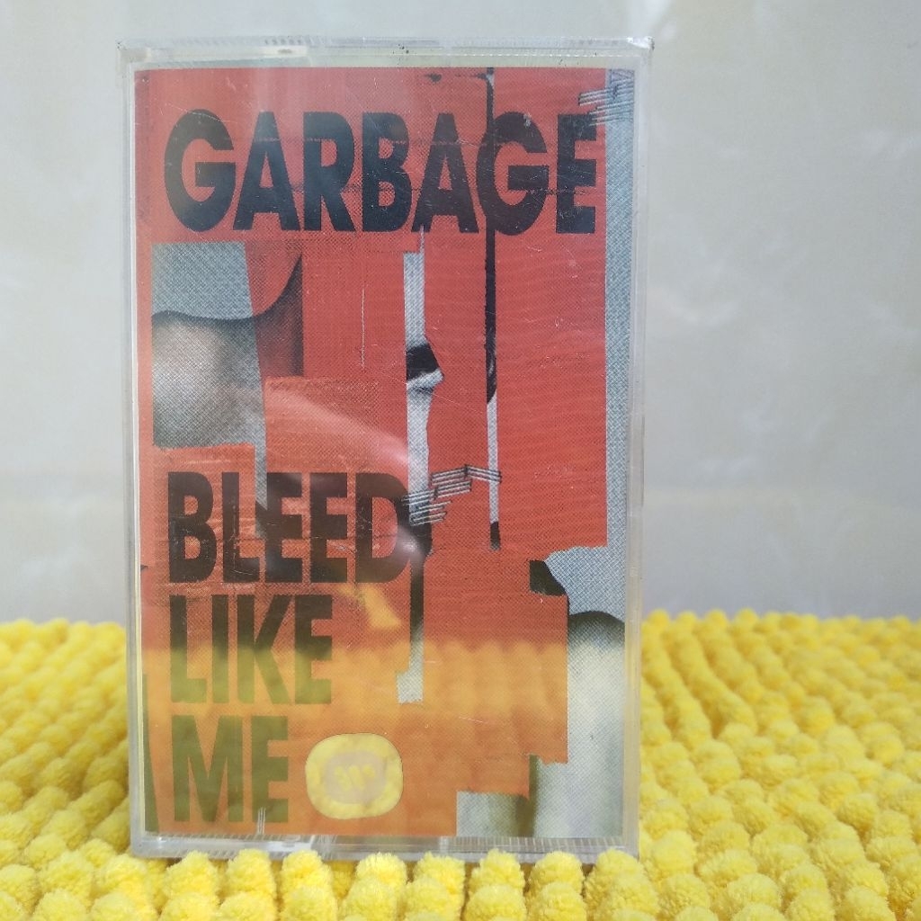 KASET PITA GARBAGE - BLEED LIKE ME