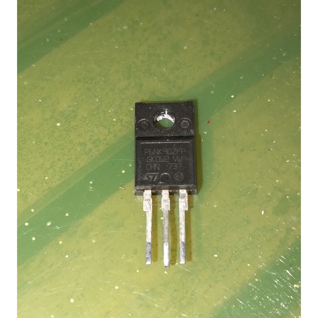 MOSFET TRANSISTOR P6NK90ZFP BEKAS