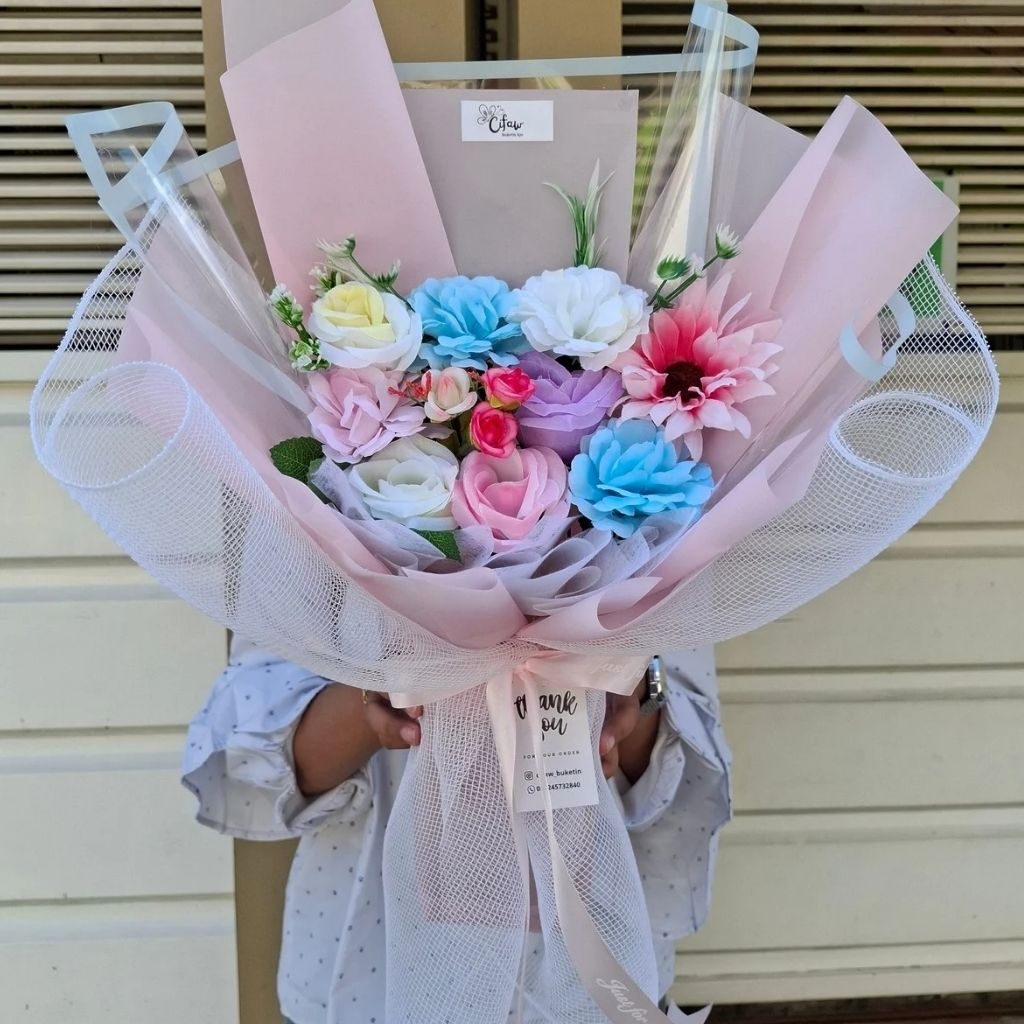 Buket bunga Artificial | Buket Wisuda | Buket Surabaya